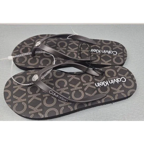 Women’s Sandals Flipflops  Size 6M Calvin klein  Brown Multi Logo Print - Picture 2 of 8